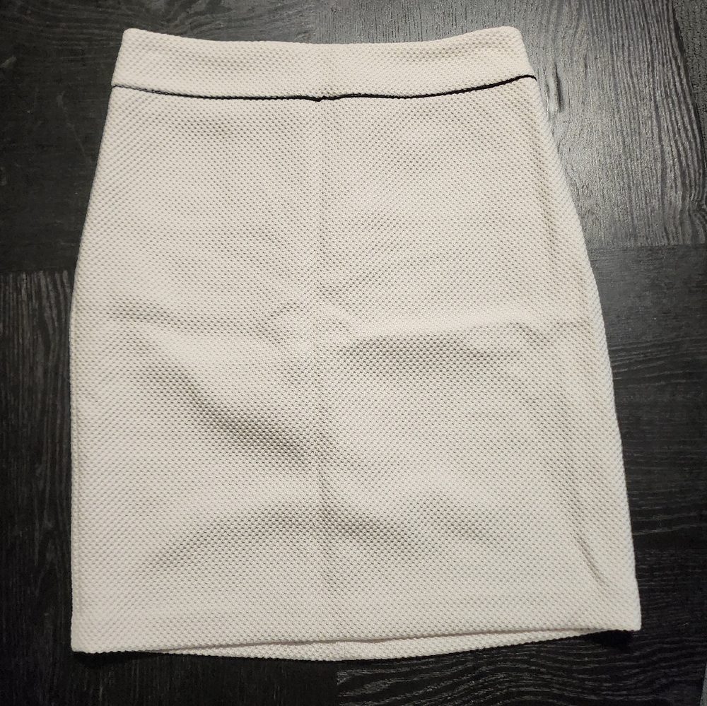 White House Black Market Pencil Skirt